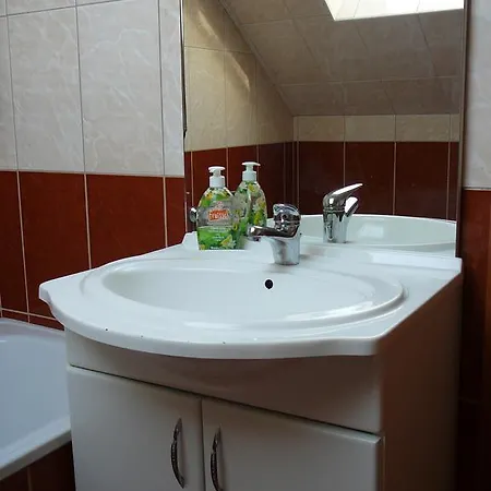 Toreki Vendeghaz Apartment *
